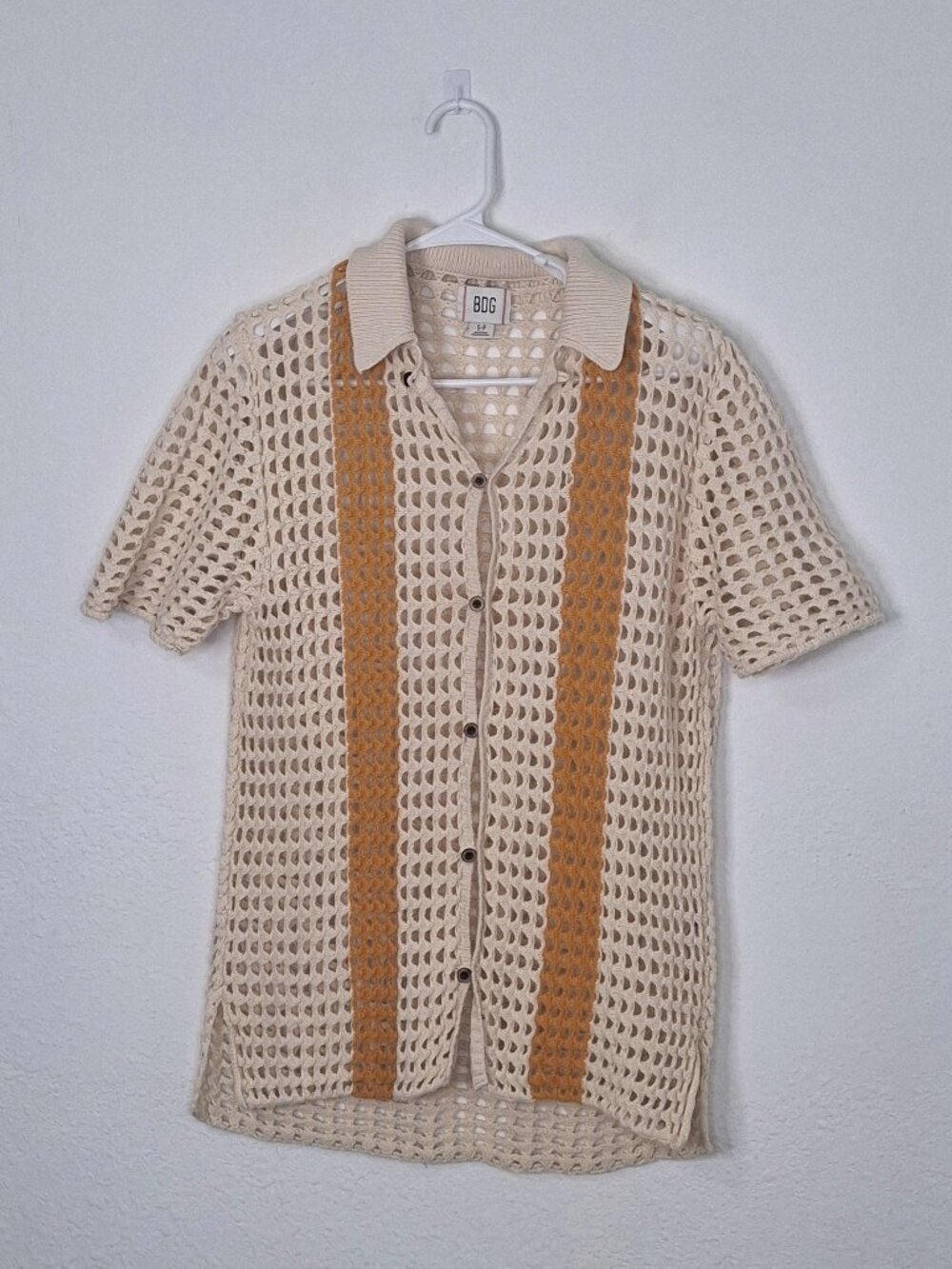 BDG Mens Knit Shirt Sz S Crochet Button Down Coastal Boho Festival Neutral
